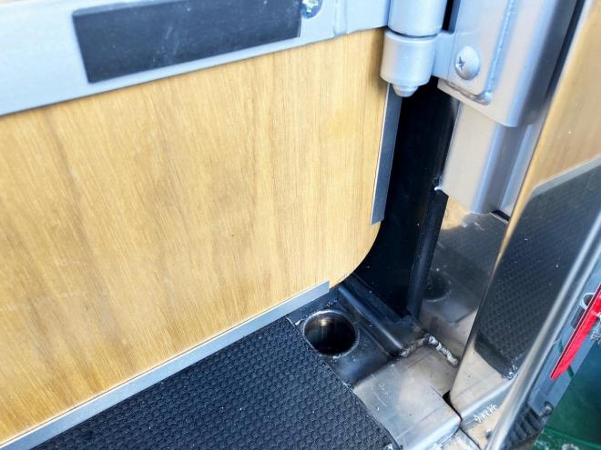 レンジャープロオーダー用|未使用　馬運搬車・競走馬輸送車　中型トラック　nht