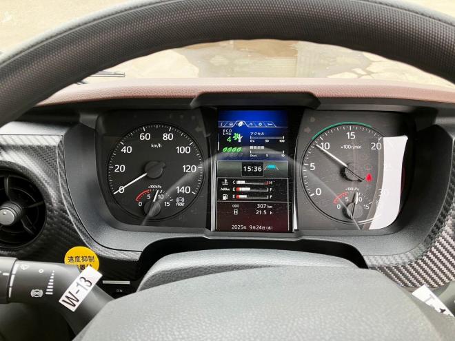 レンジャープロオーダー用|未使用　馬運搬車・競走馬輸送車　中型トラック　nht