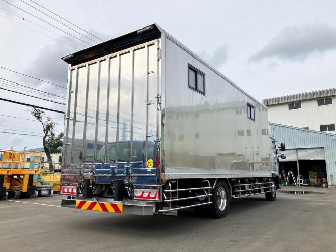レンジャープロオーダー用|未使用　馬運搬車・競走馬輸送車　中型トラック　nht
