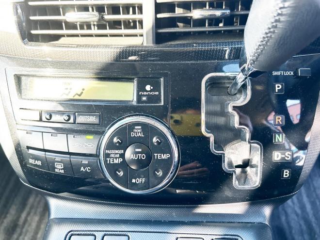 エスティマハイブリッドハイブリッド2.4アエラス 4WD　ローンが不安な方＜優遇ローン＞モデリスタエアロ　寒冷地仕様　両側パワースライドドア 4WD