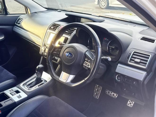 レヴォーグ2.0GT-Sアイサイト 4WD　ローンが不安な方＜優遇ローン＞本州仕入 STIスポイラー　ターボ車　社外ナビ　フルセグTV 4WD