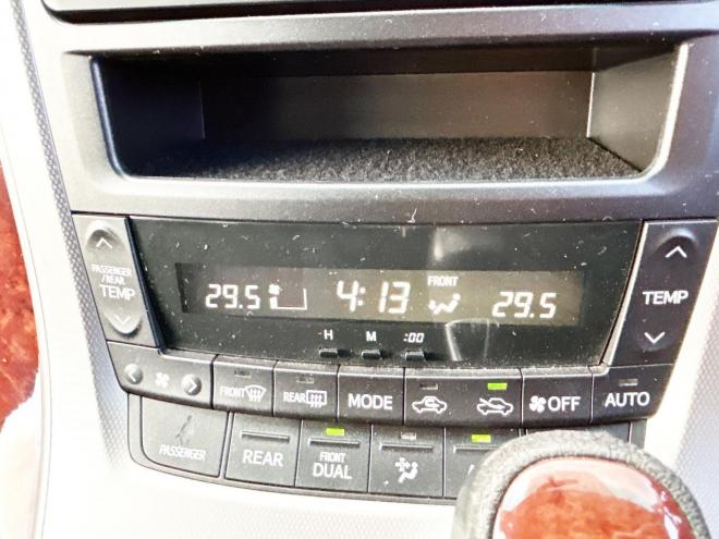 ヴェルファイア2.4ZプラチナセレクションⅡ 4WD　ローンが不安な方＜優遇ローン＞両側パワースライドドア　純正ナビ　バックカメラ 4WD