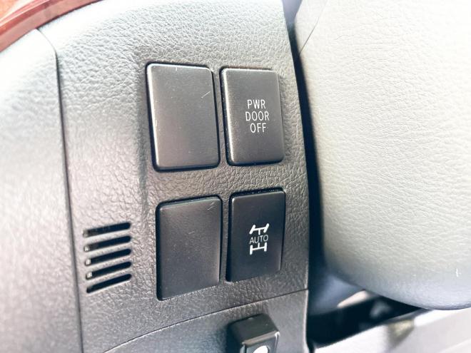 ヴェルファイア2.4ZプラチナセレクションⅡ 4WD　ローンが不安な方＜優遇ローン＞両側パワースライドドア　純正ナビ　バックカメラ 4WD
