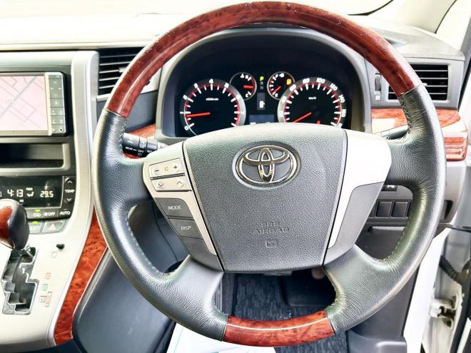 ヴェルファイア2.4ZプラチナセレクションⅡ 4WD　ローンが不安な方＜優遇ローン＞両側パワースライドドア　純正ナビ　バックカメラ 4WD