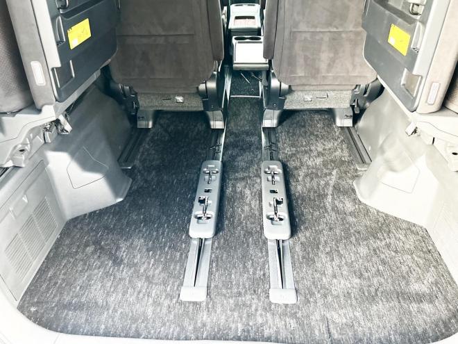 ヴェルファイア2.4ZプラチナセレクションⅡ 4WD　ローンが不安な方＜優遇ローン＞両側パワースライドドア　純正ナビ　バックカメラ 4WD