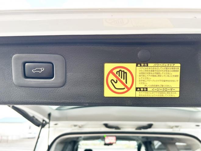 ヴェルファイア2.4ZプラチナセレクションⅡ 4WD　ローンが不安な方＜優遇ローン＞両側パワースライドドア　純正ナビ　バックカメラ 4WD