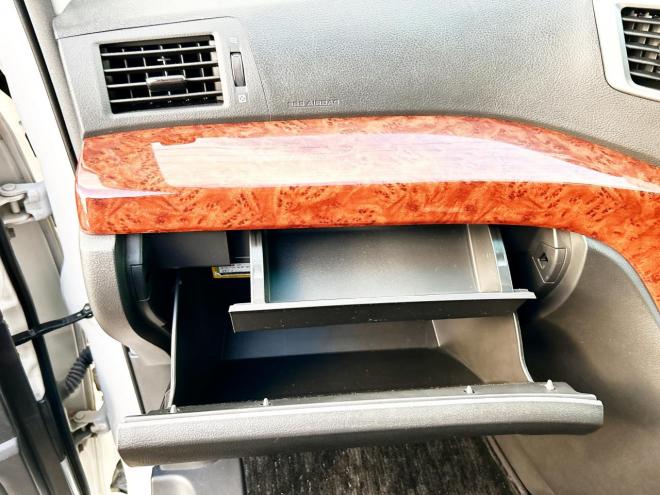 ヴェルファイア2.4ZプラチナセレクションⅡ 4WD　ローンが不安な方＜優遇ローン＞両側パワースライドドア　純正ナビ　バックカメラ 4WD