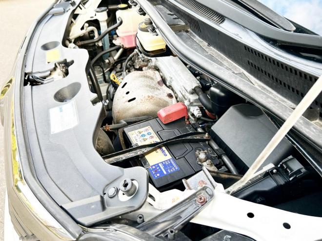 ヴェルファイア2.4ZプラチナセレクションⅡ 4WD　ローンが不安な方＜優遇ローン＞両側パワースライドドア　純正ナビ　バックカメラ 4WD