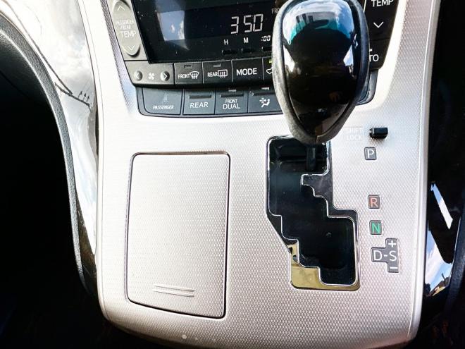 アルファード3.5 350Sタイプゴールド 4WD　ローンが不安な方＜優遇ローン＞両側パワースライドドア　純正ナビ　フルセグTV　バックカメラ 4WD