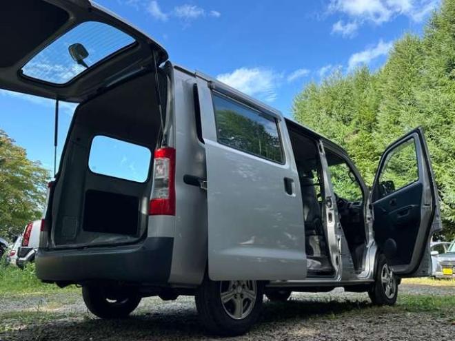 タウンエースバン1.5 DX 4WD　パワステ　純正ナビ　社外アルミ　ABS　ETC　横滑り防止　盗難防止装置 1500