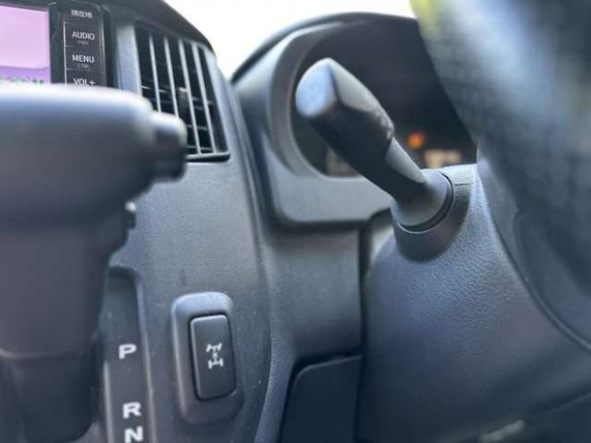 タウンエースバン1.5 DX 4WD　パワステ　純正ナビ　社外アルミ　ABS　ETC　横滑り防止　盗難防止装置 1500