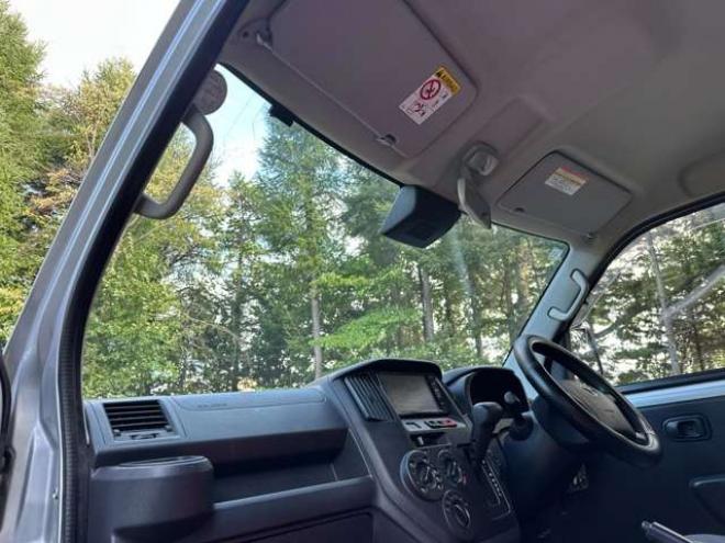 タウンエースバン1.5 DX 4WD　パワステ　純正ナビ　社外アルミ　ABS　ETC　横滑り防止　盗難防止装置 1500
