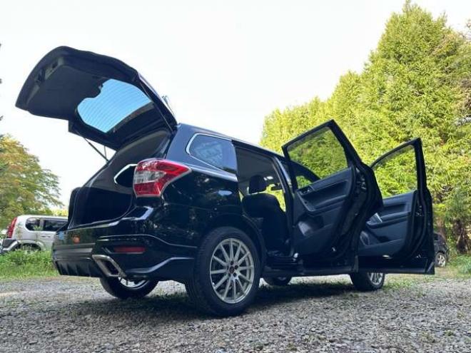 フォレスター2.0XT アイサイト 4WD　ターボ　記録簿　パワステ　パワーウィンドウ　サンルーフ　社外ナビ　ワンセグ　バックカメラ　純正アルミ　ABS　キーレス　ETC　電動リアゲート　シートヒーター　電動シート　盗難防止装置　クルコン 2000