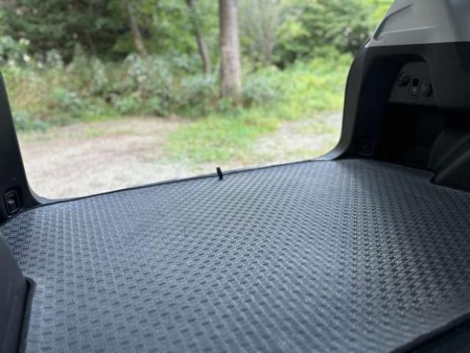 フォレスター2.0XT アイサイト 4WD　ターボ　記録簿　パワステ　パワーウィンドウ　サンルーフ　社外ナビ　ワンセグ　バックカメラ　純正アルミ　ABS　キーレス　ETC　電動リアゲート　シートヒーター　電動シート　盗難防止装置　クルコン 2000