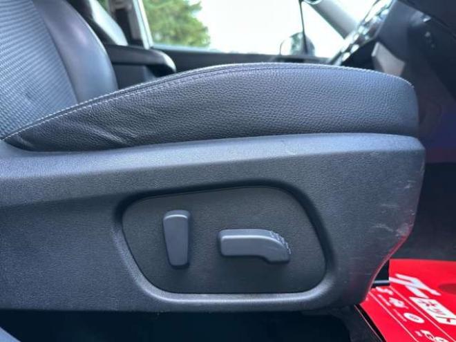 フォレスター2.0XT アイサイト 4WD　ターボ　記録簿　パワステ　パワーウィンドウ　サンルーフ　社外ナビ　ワンセグ　バックカメラ　純正アルミ　ABS　キーレス　ETC　電動リアゲート　シートヒーター　電動シート　盗難防止装置　クルコン 2000