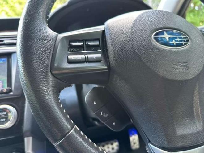 フォレスター2.0XT アイサイト 4WD　ターボ　記録簿　パワステ　パワーウィンドウ　サンルーフ　社外ナビ　ワンセグ　バックカメラ　純正アルミ　ABS　キーレス　ETC　電動リアゲート　シートヒーター　電動シート　盗難防止装置　クルコン 2000