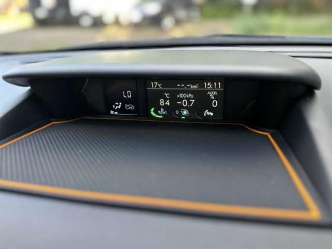 フォレスター2.0XT アイサイト 4WD　ターボ　記録簿　パワステ　パワーウィンドウ　サンルーフ　社外ナビ　ワンセグ　バックカメラ　純正アルミ　ABS　キーレス　ETC　電動リアゲート　シートヒーター　電動シート　盗難防止装置　クルコン 2000