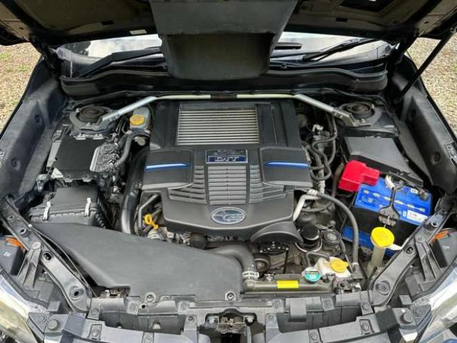 フォレスター2.0XT アイサイト 4WD　ターボ　記録簿　パワステ　パワーウィンドウ　サンルーフ　社外ナビ　ワンセグ　バックカメラ　純正アルミ　ABS　キーレス　ETC　電動リアゲート　シートヒーター　電動シート　盗難防止装置　クルコン 2000