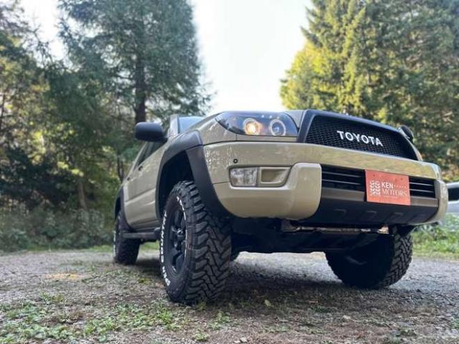ハイラックスサーフ2.7 SSR-X アメリカンバージョン 4WD　コンビハンドル　社外ナビ　バックカメラ　ETC　社外スターター　社外ヘッドライト　シートカバー　パワーウィンドウ　パワステ　純正アルミ　ABS　キーレス　社外テール　社外グリル 2700