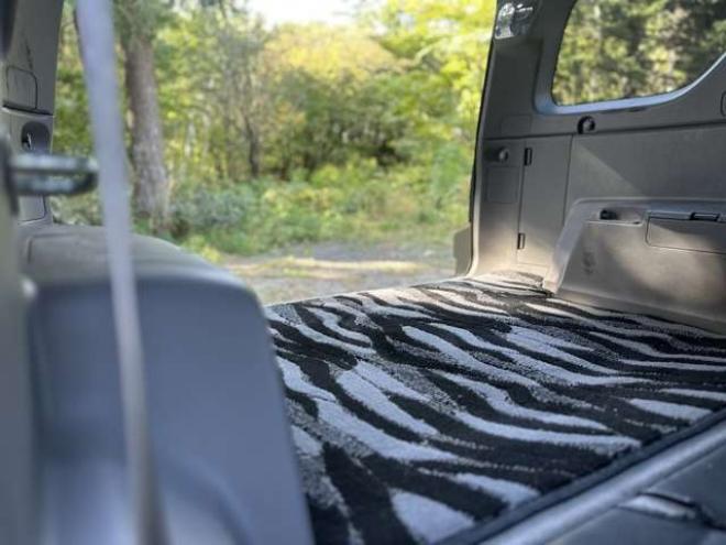 ハイラックスサーフ2.7 SSR-X アメリカンバージョン 4WD　コンビハンドル　社外ナビ　バックカメラ　ETC　社外スターター　社外ヘッドライト　シートカバー　パワーウィンドウ　パワステ　純正アルミ　ABS　キーレス　社外テール　社外グリル 2700