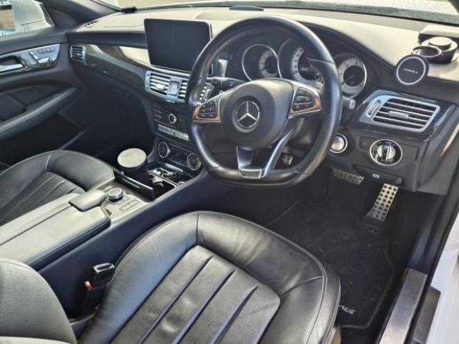 AMGCLS220dブルーテックシューティングブレイク AMGライン クリーンディーゼル 本州車 寒冷地仕様 レーダーセーフティー サンルーフ レザーシート エアサス 夏20インチアルミタイヤ スタッドレス17アルミタイヤ 車検付 24ヶ月点検整備済 2200 5Dr
