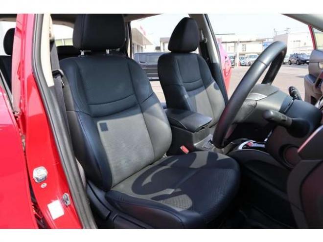 エクストレイル2.0 20Xtt エマージェンシーブレーキパッケージ 2列車 4WD　純正ナビ　全方位カメラ　ETC ハンズフリー付き電動バックドア　LEDヘッドライト　エマージェンシーブレーキサポート 2000