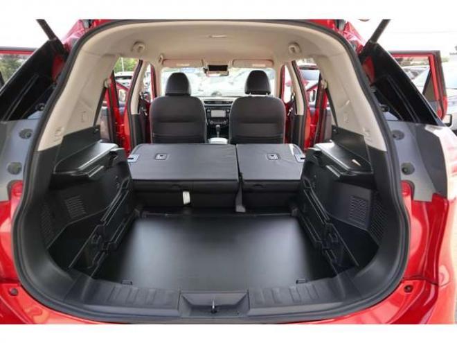 エクストレイル2.0 20Xtt エマージェンシーブレーキパッケージ 2列車 4WD　純正ナビ　全方位カメラ　ETC ハンズフリー付き電動バックドア　LEDヘッドライト　エマージェンシーブレーキサポート 2000