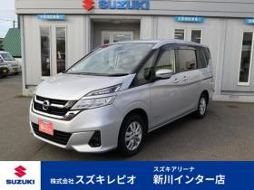 セレナ　2.0 X 4WD　CDプレイヤー　クルコン　オートライト　エマージェンシーブレーキ　車線逸脱警報　アイドリングストップ 2000