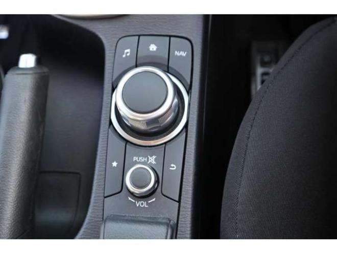 MAZDA21.5 15S 4WD　純正ナビ　ETC　LEDライト　車線逸脱警報　パーキングセンサー　ヘッドライトウォッシャー　車線逸脱警報　オートライト 1500