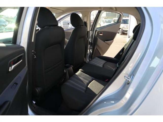 MAZDA21.5 15S 4WD　純正ナビ　ETC　LEDライト　車線逸脱警報　パーキングセンサー　ヘッドライトウォッシャー　車線逸脱警報　オートライト 1500