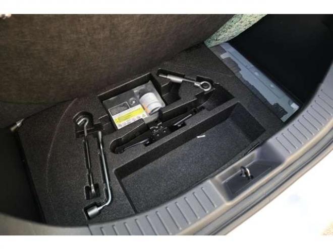 MAZDA21.5 15S 4WD　純正ナビ　ETC　LEDライト　車線逸脱警報　パーキングセンサー　ヘッドライトウォッシャー　車線逸脱警報　オートライト 1500