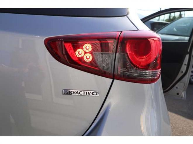 MAZDA21.5 15S 4WD　純正ナビ　ETC　LEDライト　車線逸脱警報　パーキングセンサー　ヘッドライトウォッシャー　車線逸脱警報　オートライト 1500