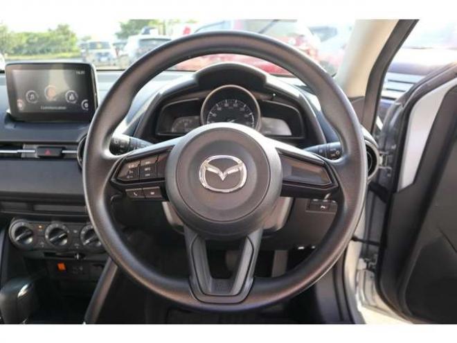 MAZDA21.5 15S 4WD　純正ナビ　ETC　LEDライト　車線逸脱警報　パーキングセンサー　ヘッドライトウォッシャー　車線逸脱警報　オートライト 1500