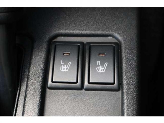 ジムニーXC 4WD　LEDヘッドライト　ヘッドライトウォッシャー　オートライト　デュアルセンサーブレーキサポート　シートヒーター 660