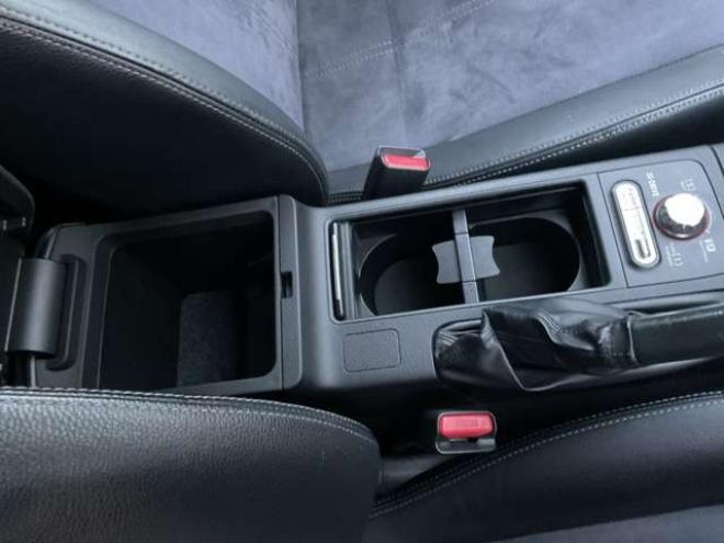 インプレッサハッチバックSTI 2.0 WRX 4WD　Defi3連メーター(ブースト計・油温計・油圧計)　ETC　運転席パワーシート　プッシュスタート 2000