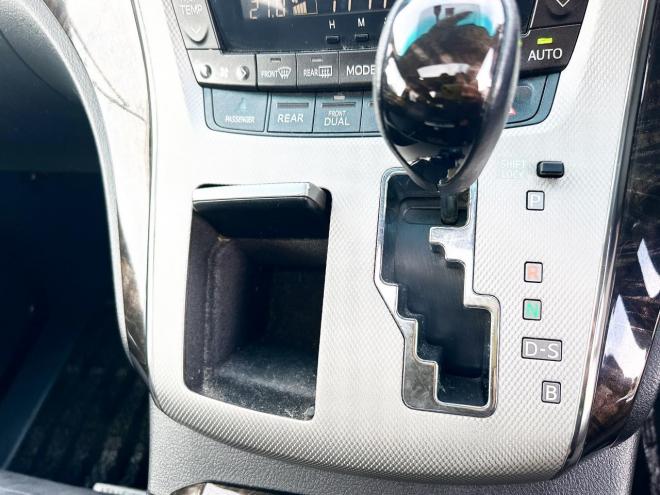 ヴェルファイアハイブリッド2.4ZR 4WD　ローンが不安な方＜優遇ローン＞本州仕入　ダブルサンルーフ　両側パワースライドドア 4WD