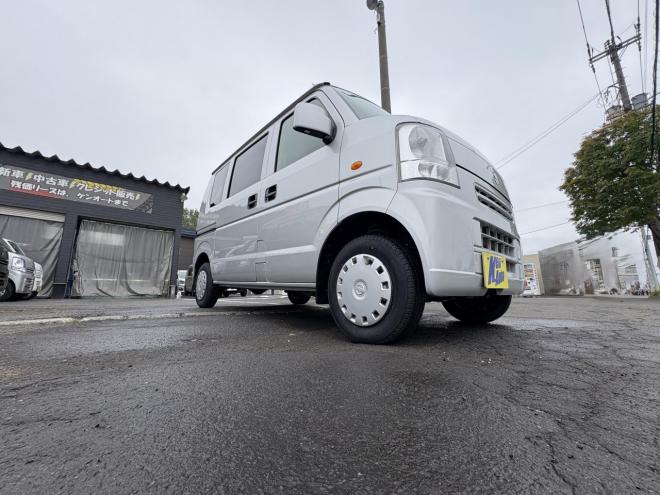 エブリィEVERY VAN 4WD JION TURBO寒冷地仕様　軽快軽ぱこ入庫　地デジナビ　キーレス　リアヒーター　エンジンオイル交換　フロントパット交換　ファンベルト交換　AFT交換　 4WD 660 5Dr