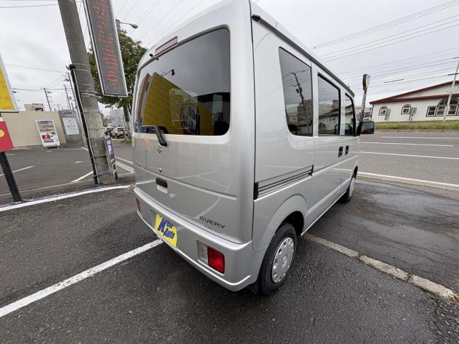 エブリィEVERY VAN 4WD JION TURBO寒冷地仕様　軽快軽ぱこ入庫　地デジナビ　キーレス　リアヒーター　エンジンオイル交換　フロントパット交換　ファンベルト交換　AFT交換　 4WD 660 5Dr
