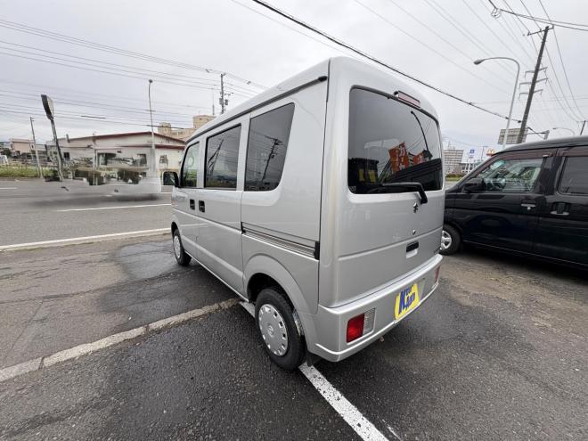 エブリィEVERY VAN 4WD JION TURBO寒冷地仕様　軽快軽ぱこ入庫　地デジナビ　キーレス　リアヒーター　エンジンオイル交換　フロントパット交換　ファンベルト交換　AFT交換　 4WD 660 5Dr