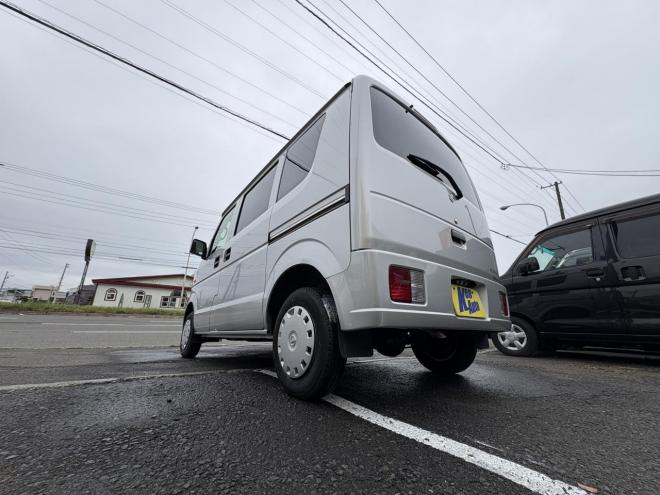 エブリィEVERY VAN 4WD JION TURBO寒冷地仕様　軽快軽ぱこ入庫　地デジナビ　キーレス　リアヒーター　エンジンオイル交換　フロントパット交換　ファンベルト交換　AFT交換　 4WD 660 5Dr