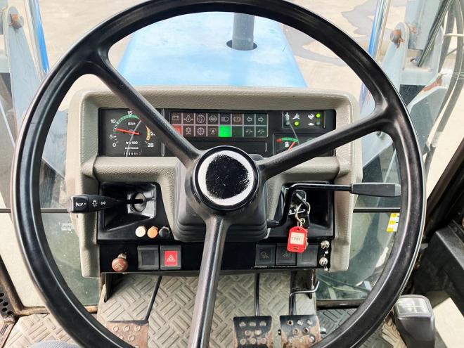 トラクターイセキ　中古　BIGT88