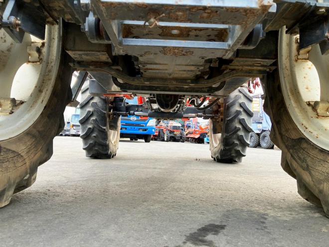 トラクタークボタ　中古　M1-85DT