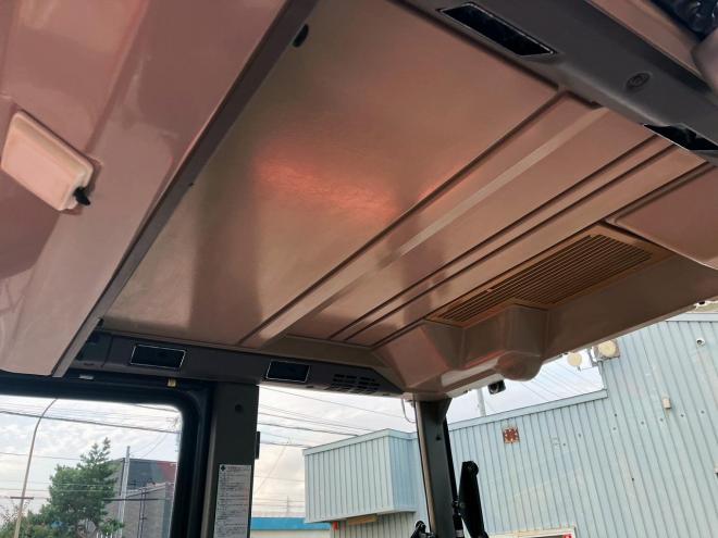 トラクタークボタ　中古　M1-85DT
