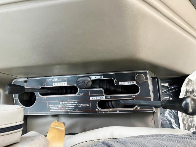 トラクタークボタ　中古　M1-85DT