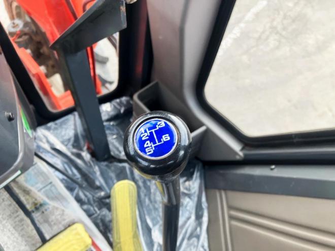 トラクタークボタ　中古　M1-85DT