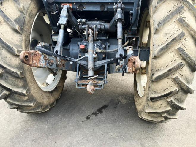 トラクタークボタ　中古　M1-85DT