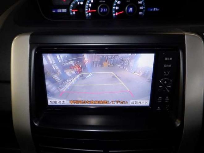 ヴォクシー2.0 X Lエディション 4WD　後期型・ナビ・TV・B/T・Bカメラ・パワスラ・リアヒーター・スマートキー・プッシュスタート・純正エンスタ・HID・ETC・ワイパーデアイサー・DVD再生 2000
