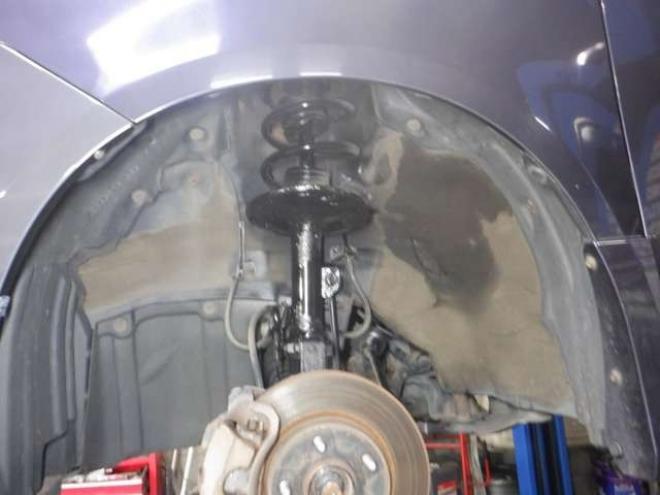 ヴォクシー2.0 ZS 4WD　後期型・ナビ・TV・B/T・Bカメラ・リアモニター・両側電動・スマートキー・プッシュスタート・ワイパーデアイサー・リアヒーター・パドルシフト・フォグランプ・寒冷地仕様 2000