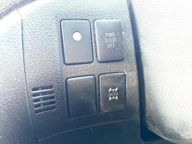 アルファード2.4 240SタイプゴールドⅡ 4WD　ローンが不安な方＜優遇ローン＞本州仕入　両側パワースライドドア　パワーバックドア 4WD