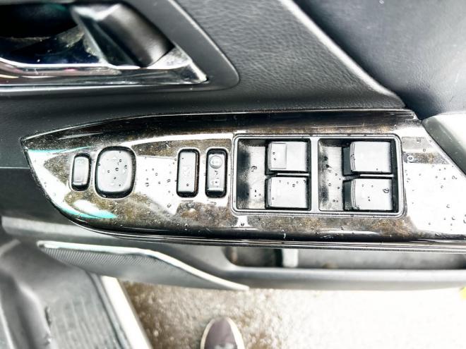 アルファード2.4 240SタイプゴールドⅡ 4WD　ローンが不安な方＜優遇ローン＞本州仕入　両側パワースライドドア　パワーバックドア 4WD
